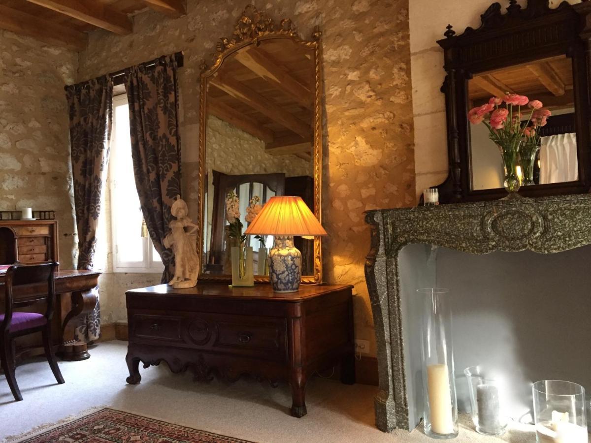 Domaine Des Monges Bed & Breakfast Saint-Seurin-de-Prats Exterior photo